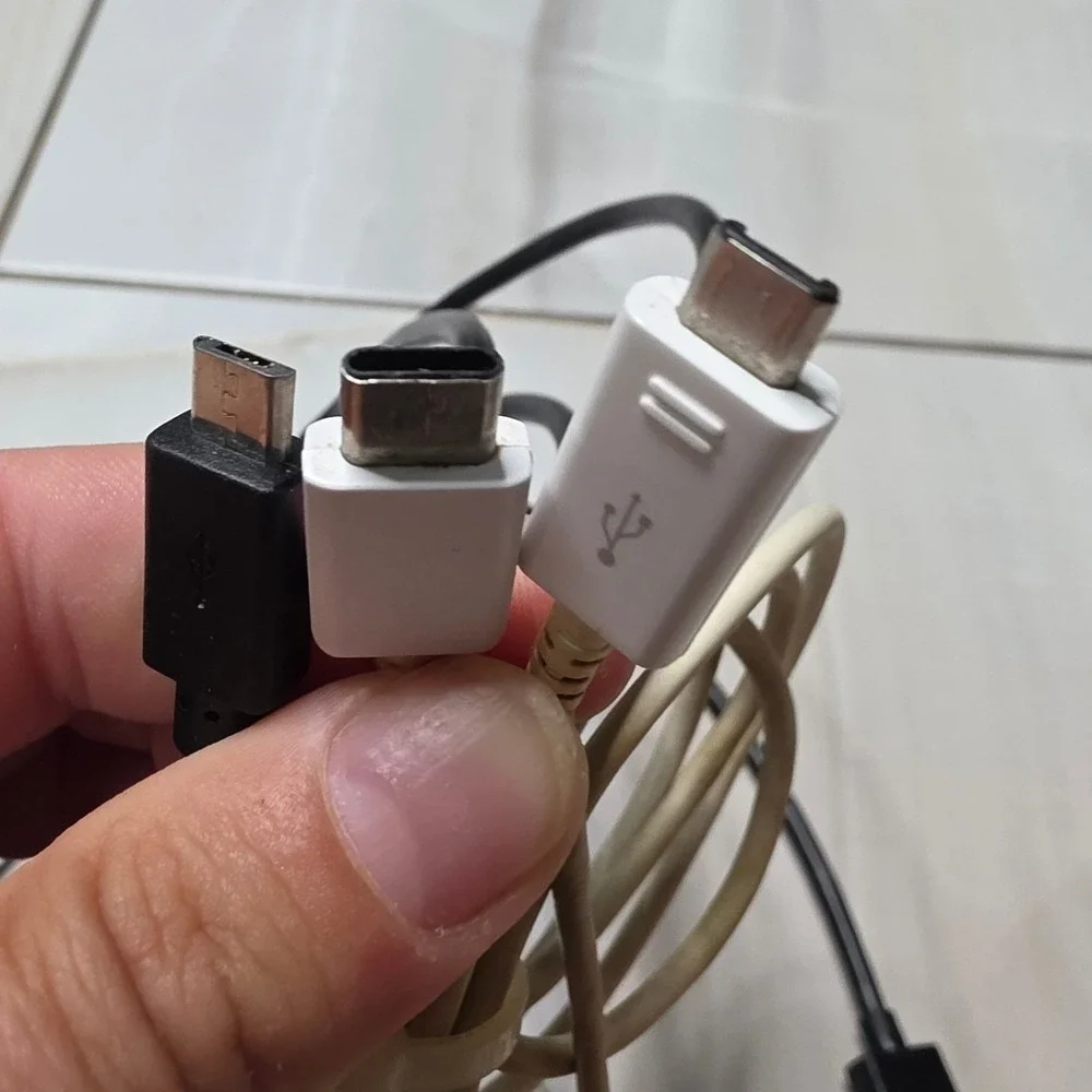 Motorola TurboPower Wall Charger Lot 8 Adapters 3 USB-C Micro Cables SPN5737A W4